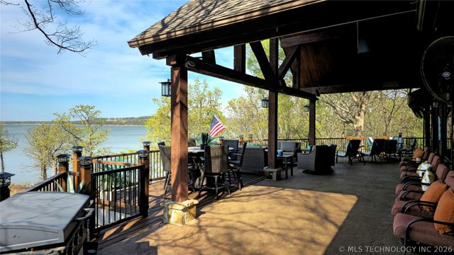 1807 Rose Lane, Eufaula, OK 74432