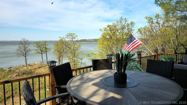 1807 Rose Lane, Eufaula, OK 74432