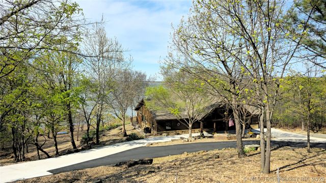 1807 Rose Lane, Eufaula, OK 74432