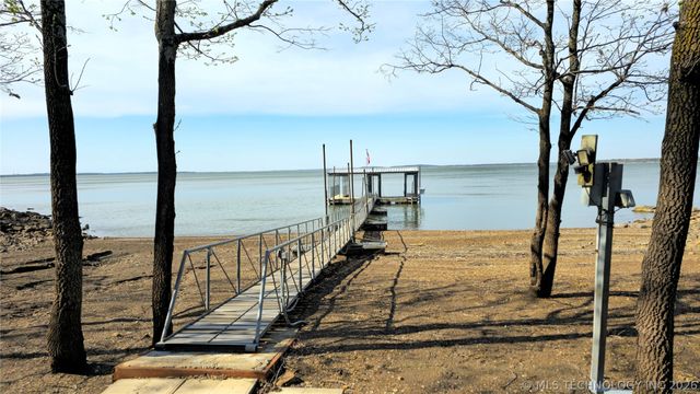 1807 Rose Lane, Eufaula, OK 74432