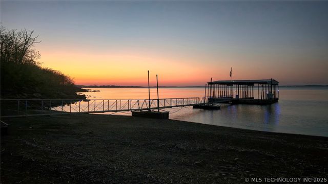 1807 Rose Lane, Eufaula, OK 74432