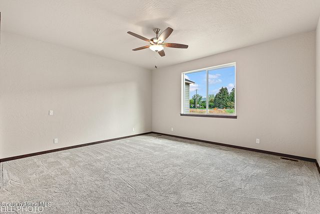 4500 E Davin DR, Post Falls, ID 83854