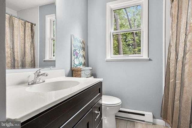 129 N MONROE AVE, Cherry Hill, NJ 08002