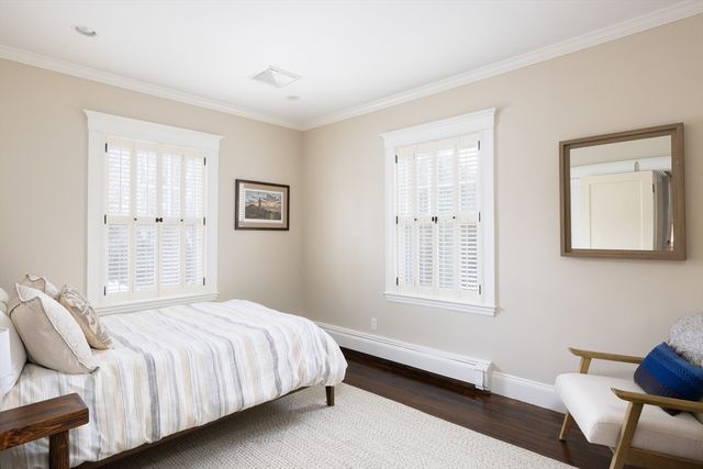 91 Waban Ave, Newton, MA 02468