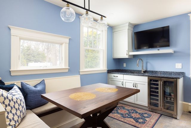 91 Waban Ave, Newton, MA 02468