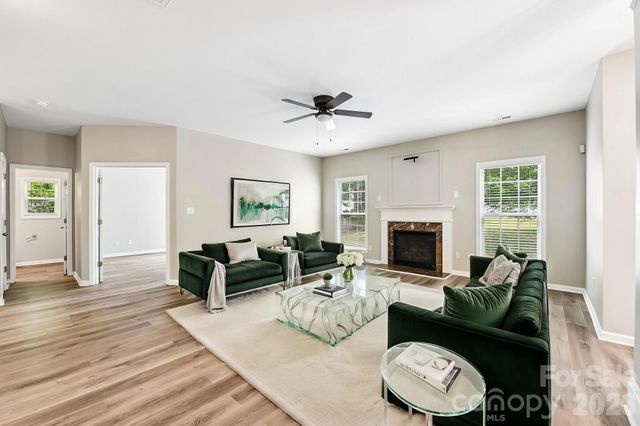 10149 Barrands Lane, Charlotte, NC 28278