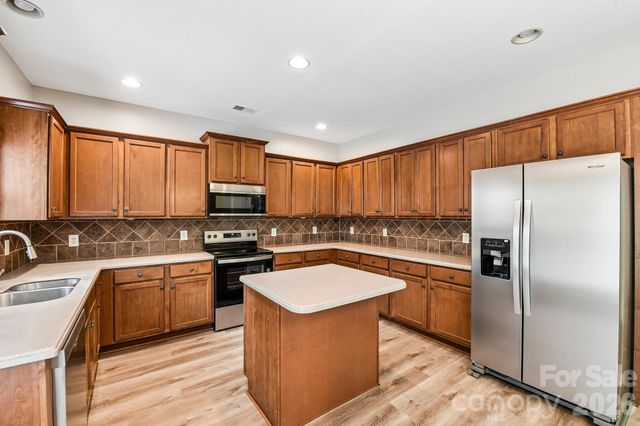 10149 Barrands Lane, Charlotte, NC 28278