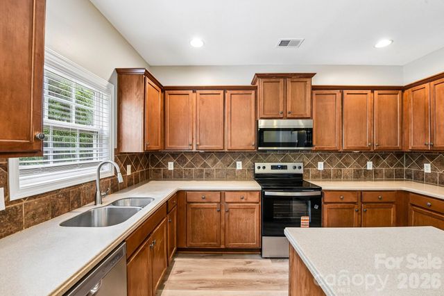 10149 Barrands Lane, Charlotte, NC 28278