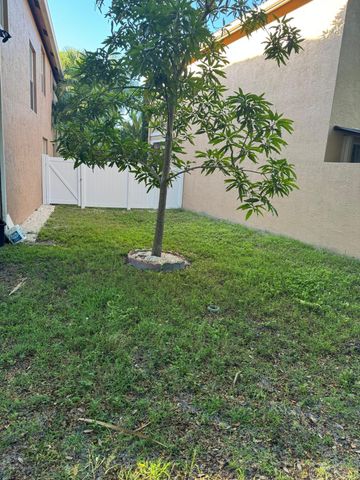 11487 Blue Violet Lane, Royal Palm Beach, FL 33411