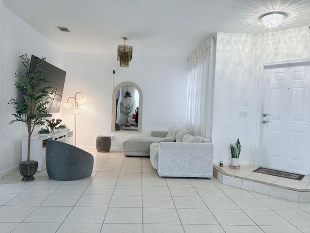 11487 Blue Violet Lane, Royal Palm Beach, FL 33411