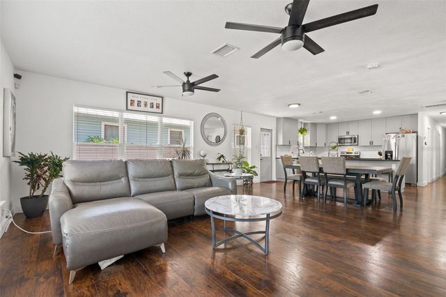 801 E HANLON STREET, Tampa, FL 33604
