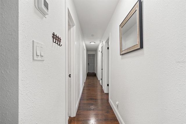801 E HANLON STREET, Tampa, FL 33604
