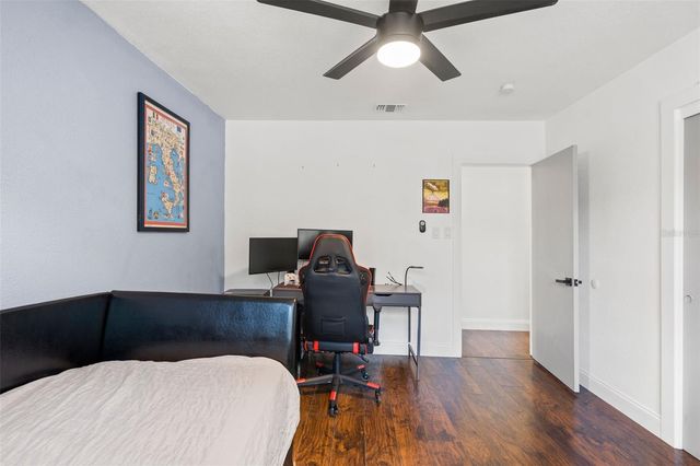 801 E HANLON STREET, Tampa, FL 33604