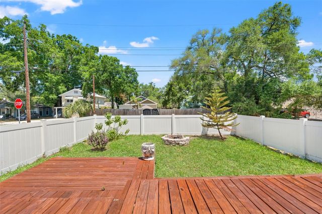 801 E HANLON STREET, Tampa, FL 33604