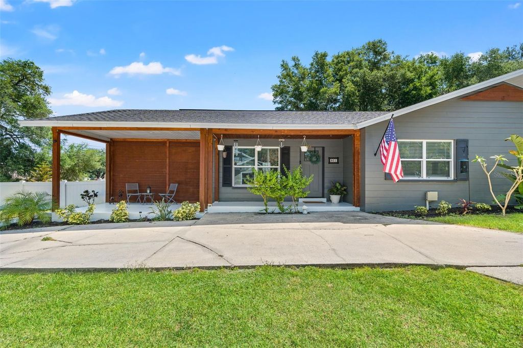 801 E HANLON STREET, Tampa, FL 33604