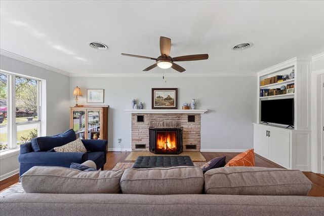 3532 Suffolk Drive, Fort Worth, TX 76109