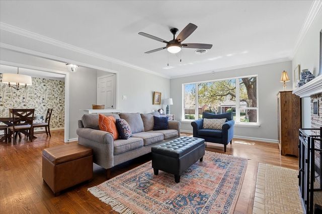 3532 Suffolk Drive, Fort Worth, TX 76109