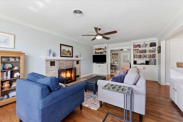 3532 Suffolk Drive, Fort Worth, TX 76109