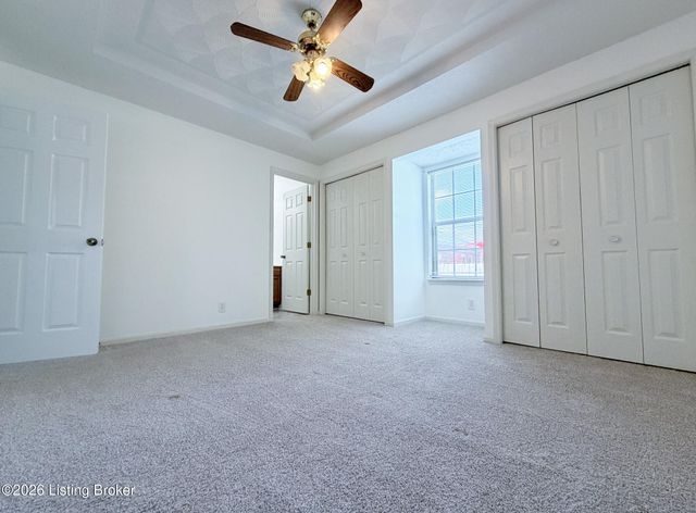 4613 Braves Ln, Louisville, KY 40272