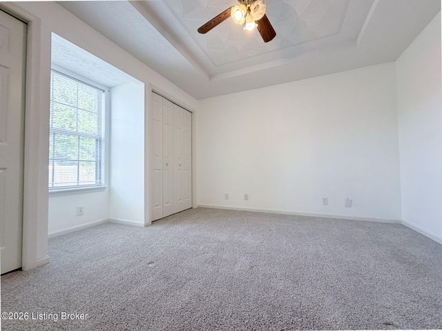 4613 Braves Ln, Louisville, KY 40272