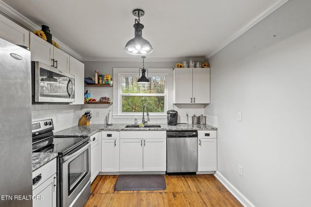 795 Athens Pike, Etowah, TN 37331