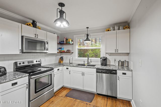 795 Athens Pike, Etowah, TN 37331