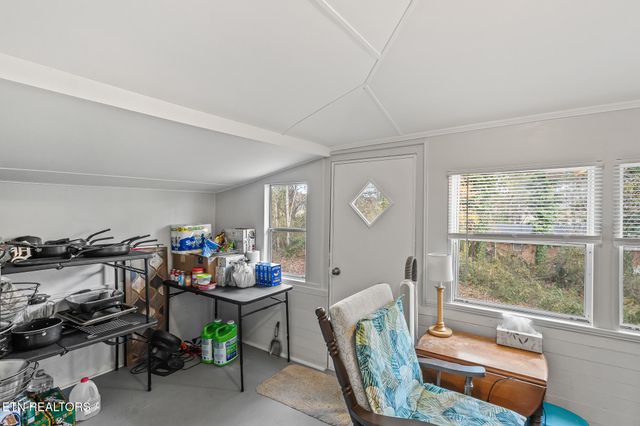 795 Athens Pike, Etowah, TN 37331