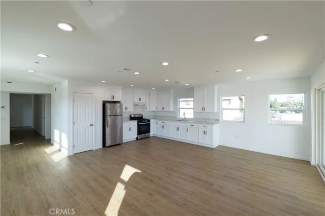 211 N Hathaway A, Santa Ana, CA 92703