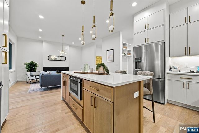 161 Palisade Avenue, Emerson, NJ 07630