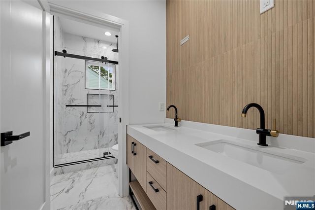 161 Palisade Avenue, Emerson, NJ 07630