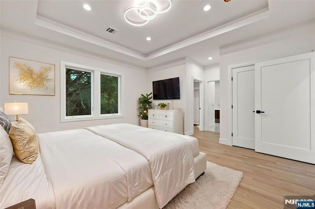 161 Palisade Avenue, Emerson, NJ 07630