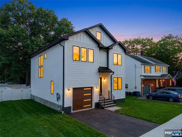 161 Palisade Avenue, Emerson, NJ 07630