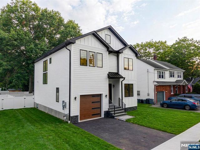 161 Palisade Avenue, Emerson, NJ 07630