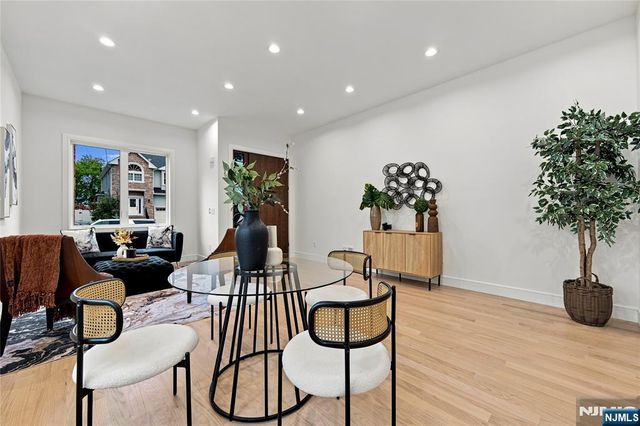 161 Palisade Avenue, Emerson, NJ 07630