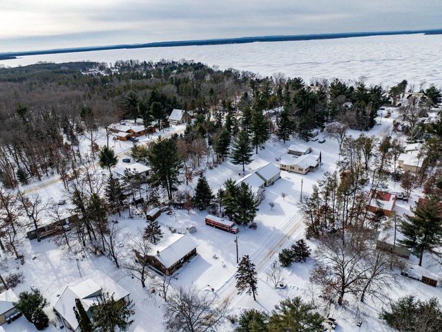 1867 Lamprecht Road, Friendship, WI 53934