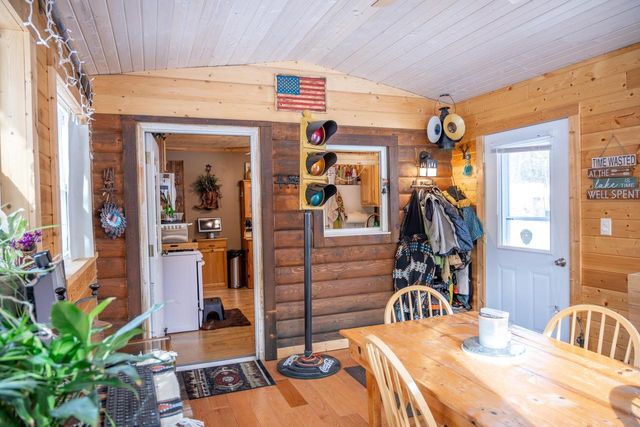 1867 Lamprecht Road, Friendship, WI 53934