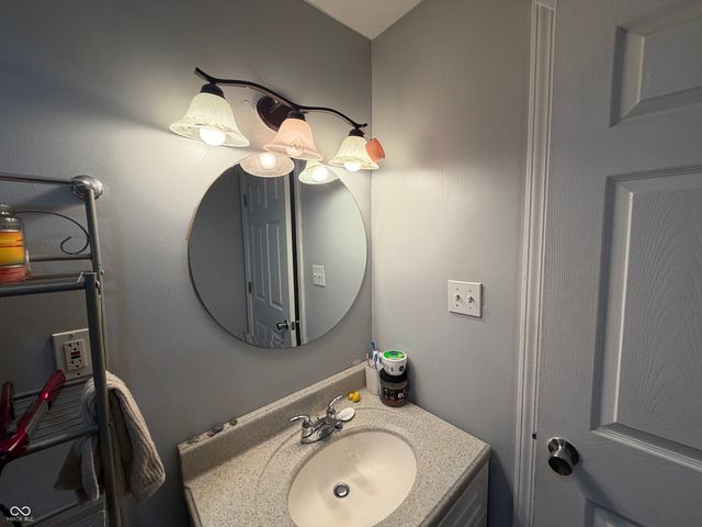267 Hendricks Place, Indianapolis, IN 46201