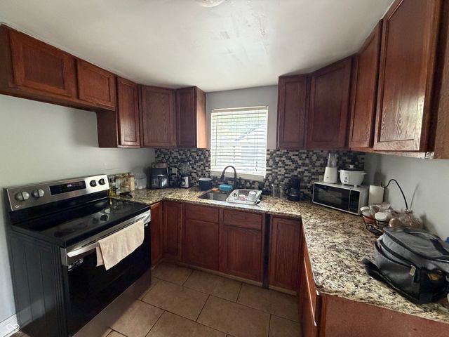 267 Hendricks Place, Indianapolis, IN 46201