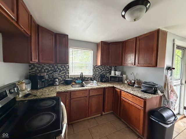 267 Hendricks Place, Indianapolis, IN 46201