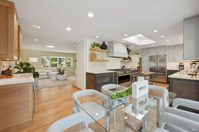 1222 Apple Tree Ct, Sonoma, CA 95476