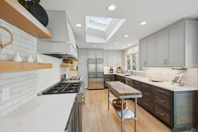 1222 Apple Tree Ct, Sonoma, CA 95476