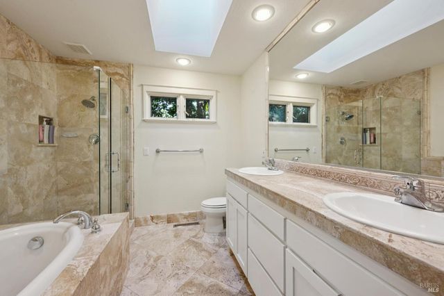 1222 Apple Tree Ct, Sonoma, CA 95476