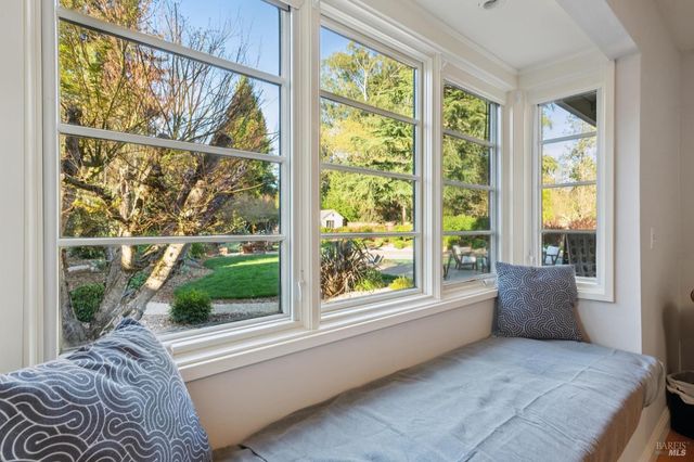 1222 Apple Tree Ct, Sonoma, CA 95476