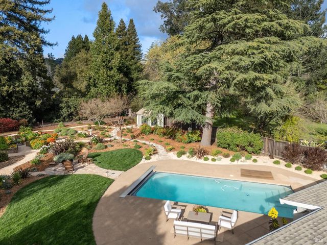 1222 Apple Tree Ct, Sonoma, CA 95476