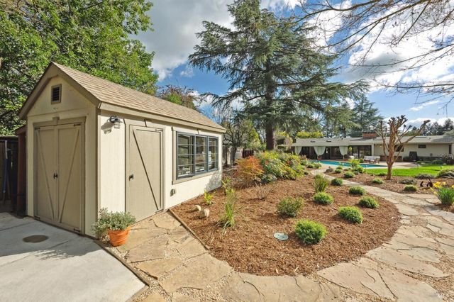 1222 Apple Tree Ct, Sonoma, CA 95476