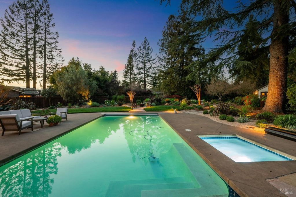 1222 Apple Tree Ct, Sonoma, CA 95476