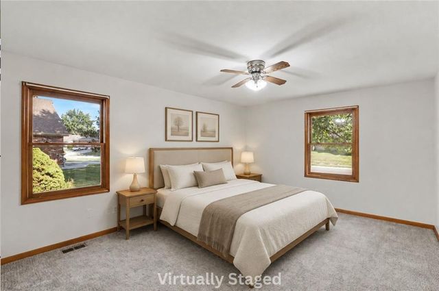 616 SW Hoke Lane, Lee's Summit, MO 64081