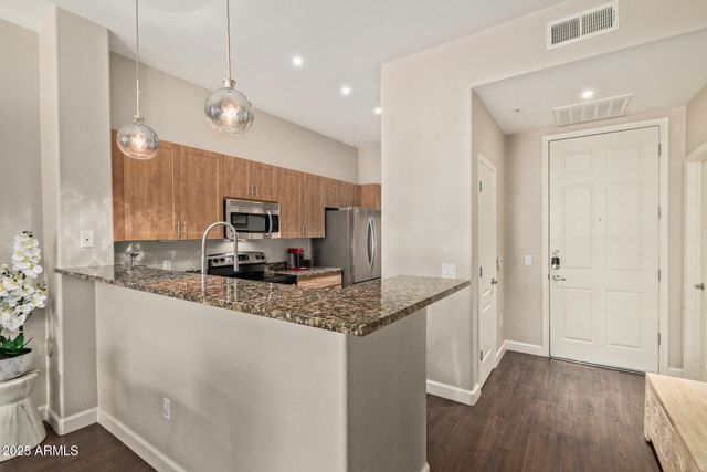 11640 N TATUM Boulevard 2053, Phoenix, AZ 85028