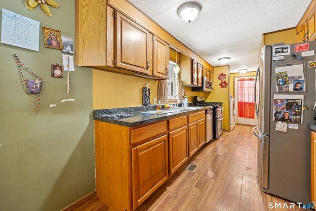 8 Redstone Street, Southington, CT 06489