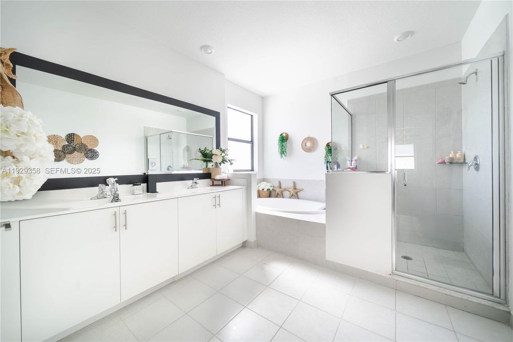 Image 13 of property listing at 22719 SW 131st Ave, Miami, FL 33170